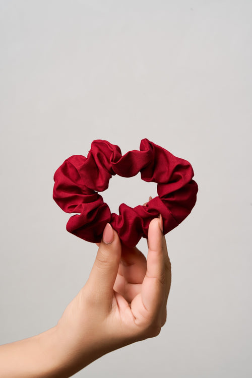 Cabin Crew Classic Red Scrunchie