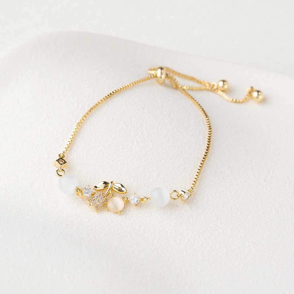 Rose Charm Beaded Bracelet