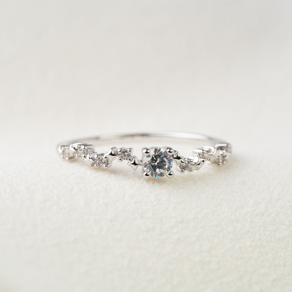Delicate Star Detail Crystal Ring