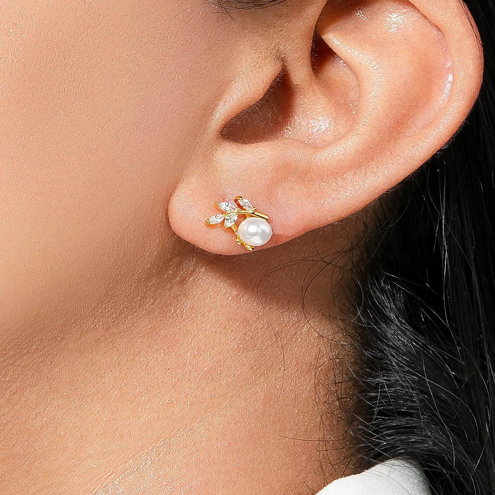 Floral Pearl & Crystal Studs