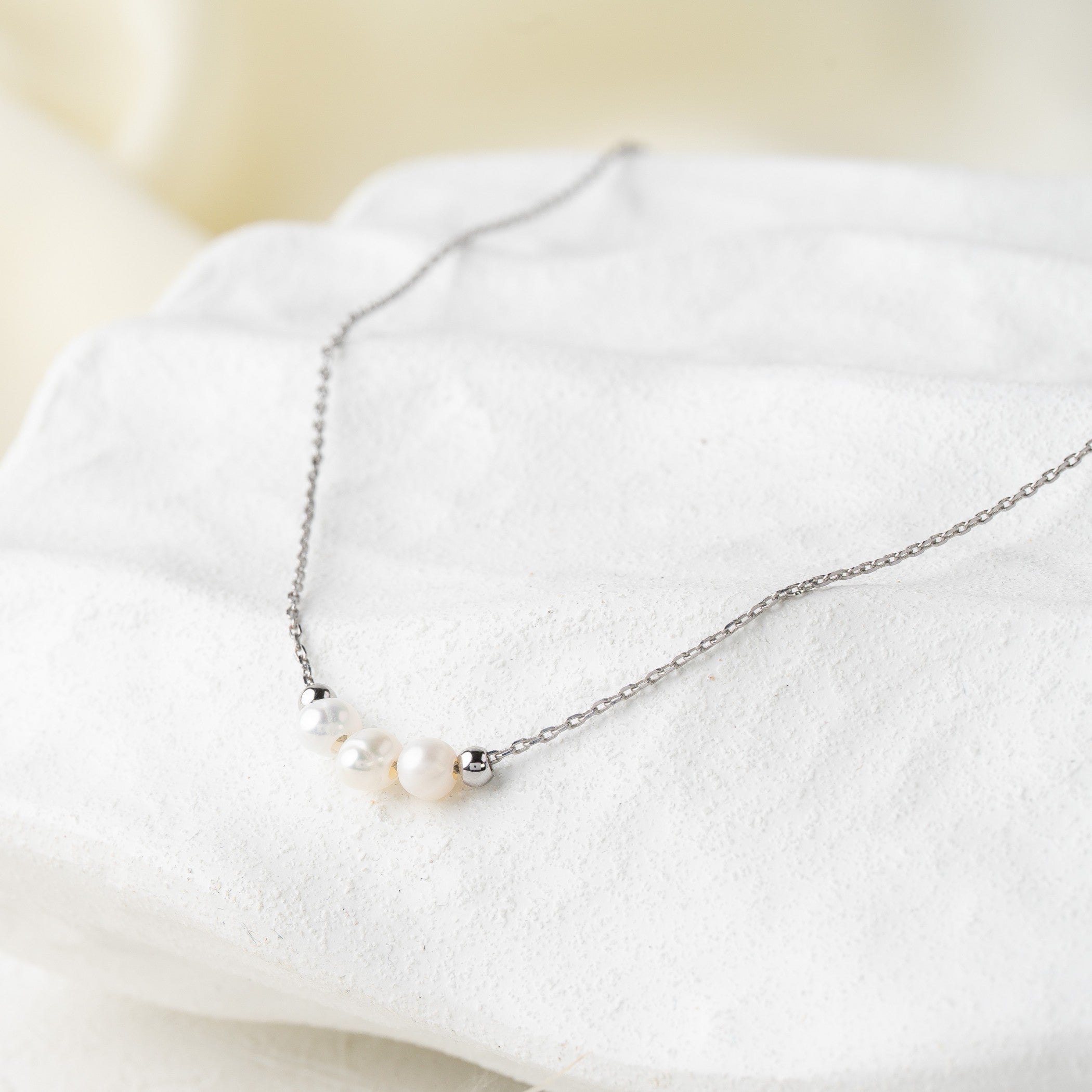 Minimal Pearl Accent Necklace