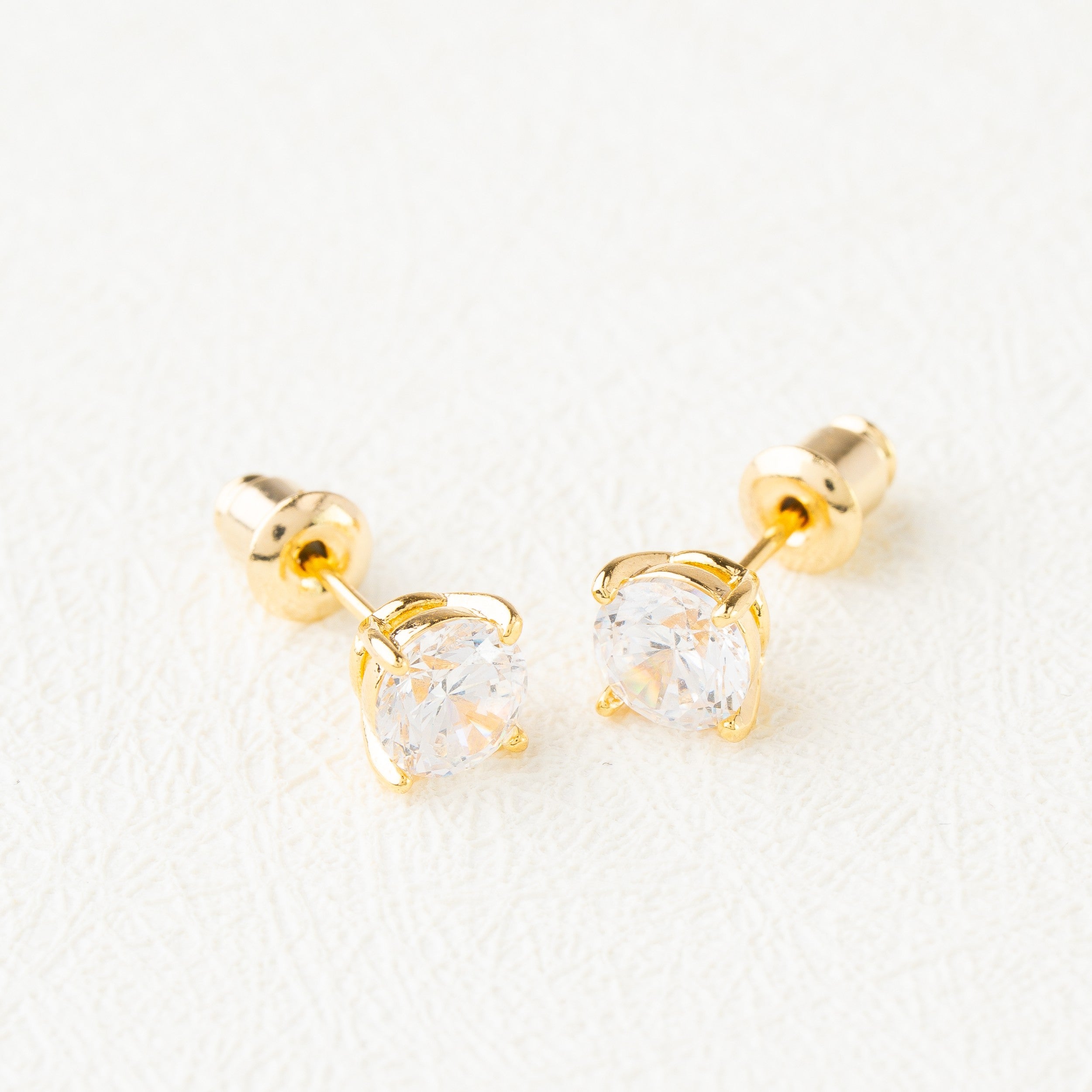 Minimal Round Crystal Stud Earrings