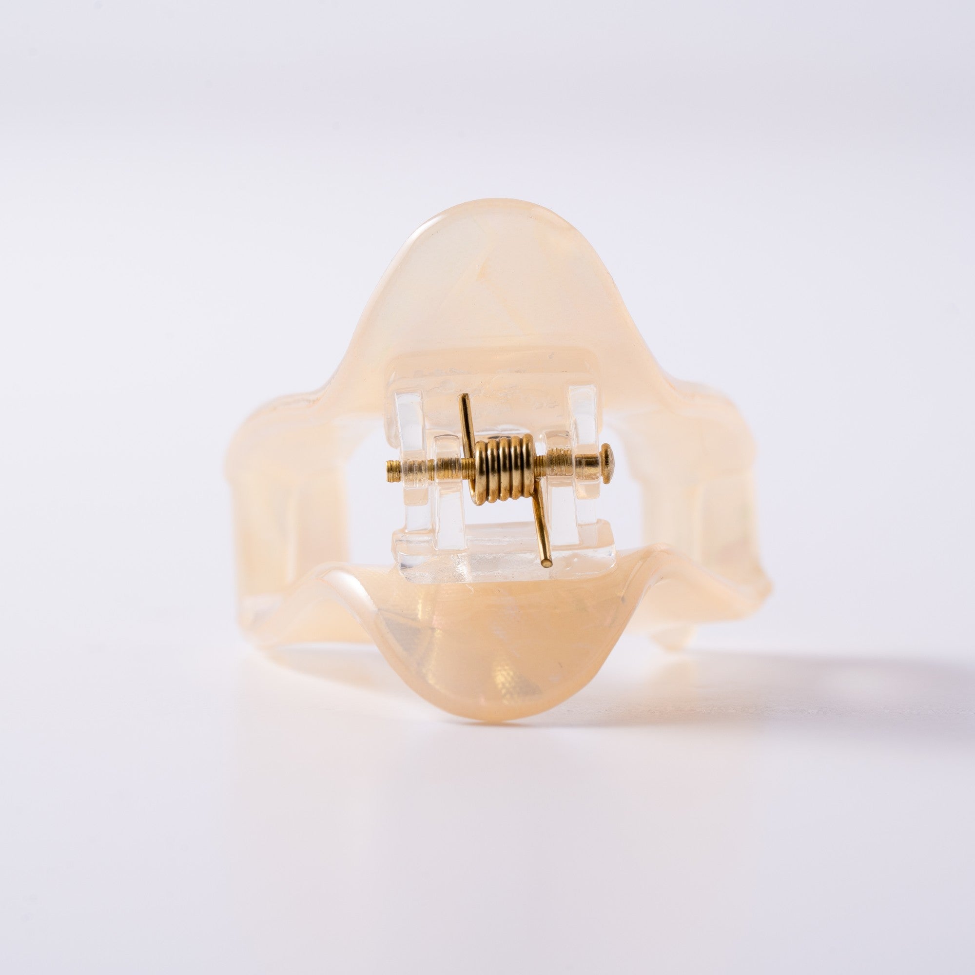 Mini Pearl Loop Claw Clip