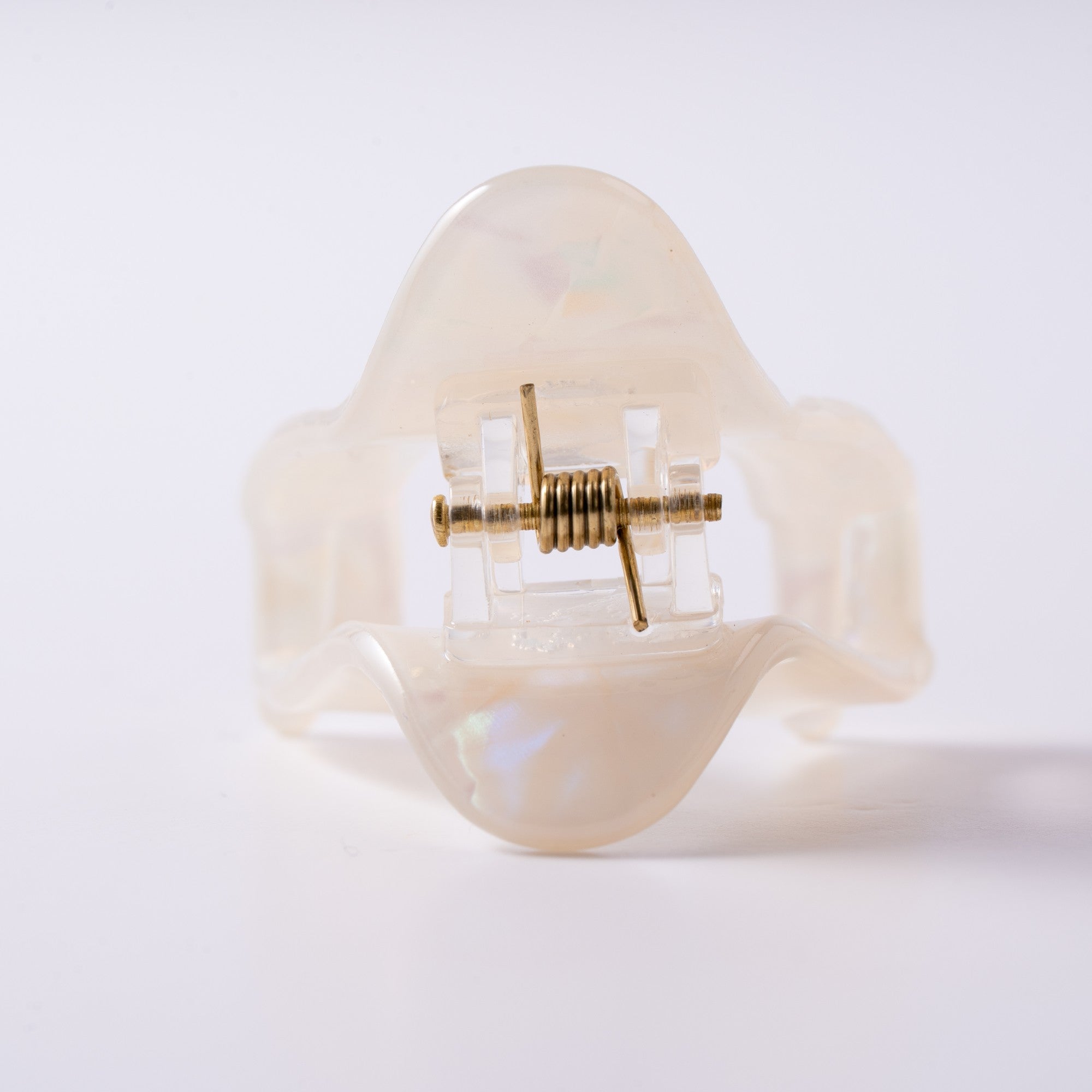 Mini Pearl Loop Claw Clip
