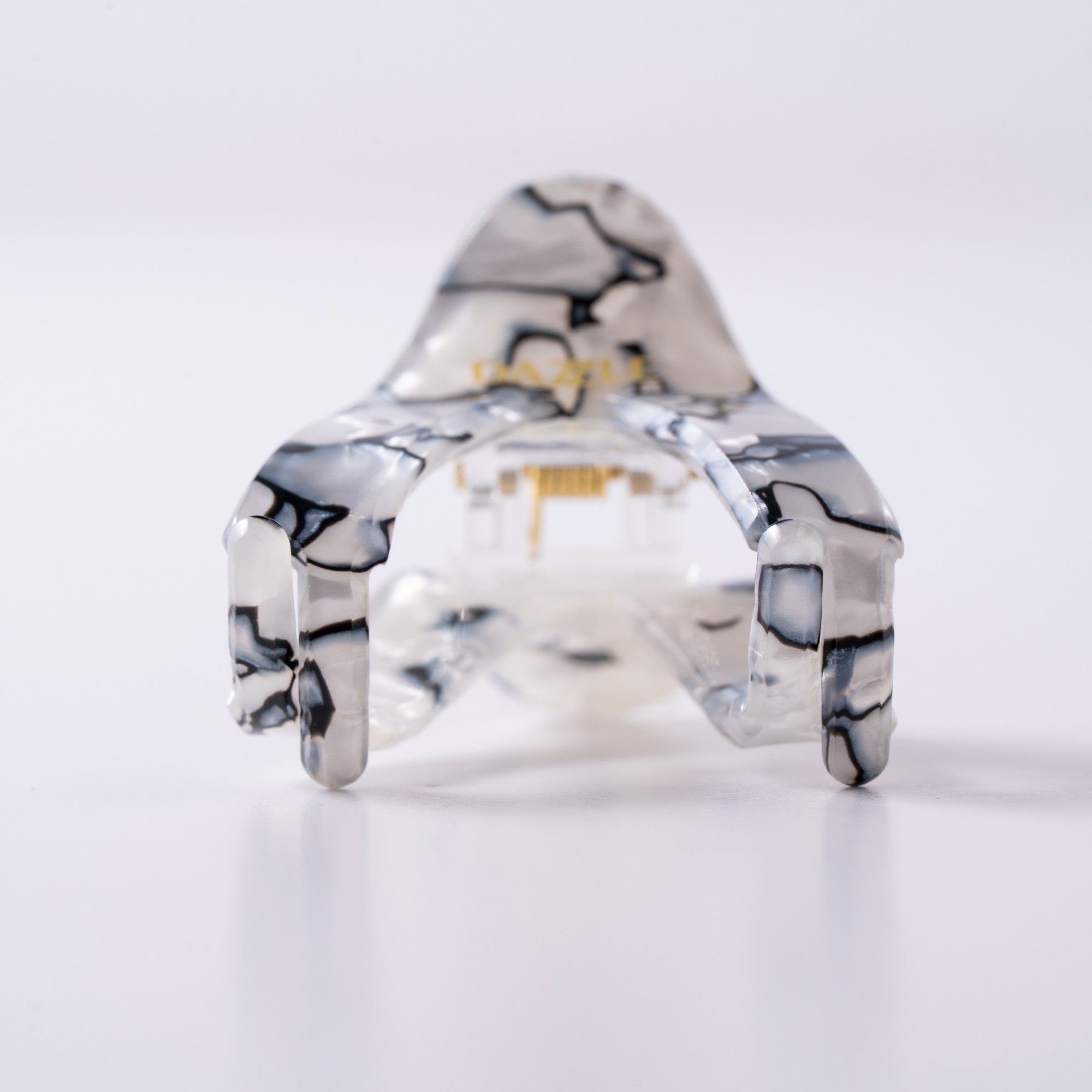Mini Pearl Loop Claw Clip