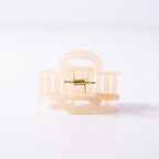 Pearl Loop Classic Claw Clip