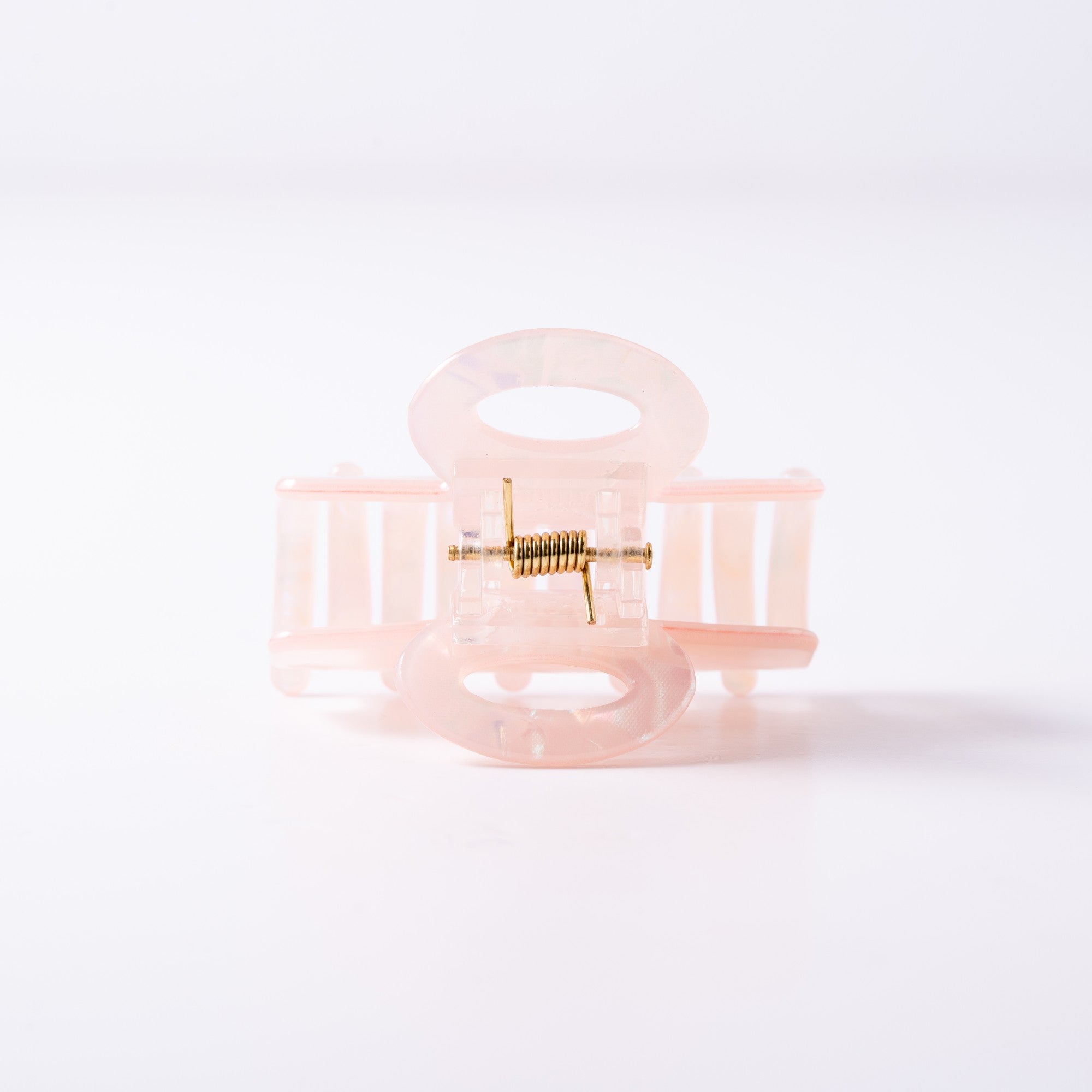 Pearl Loop Classic Claw Clip