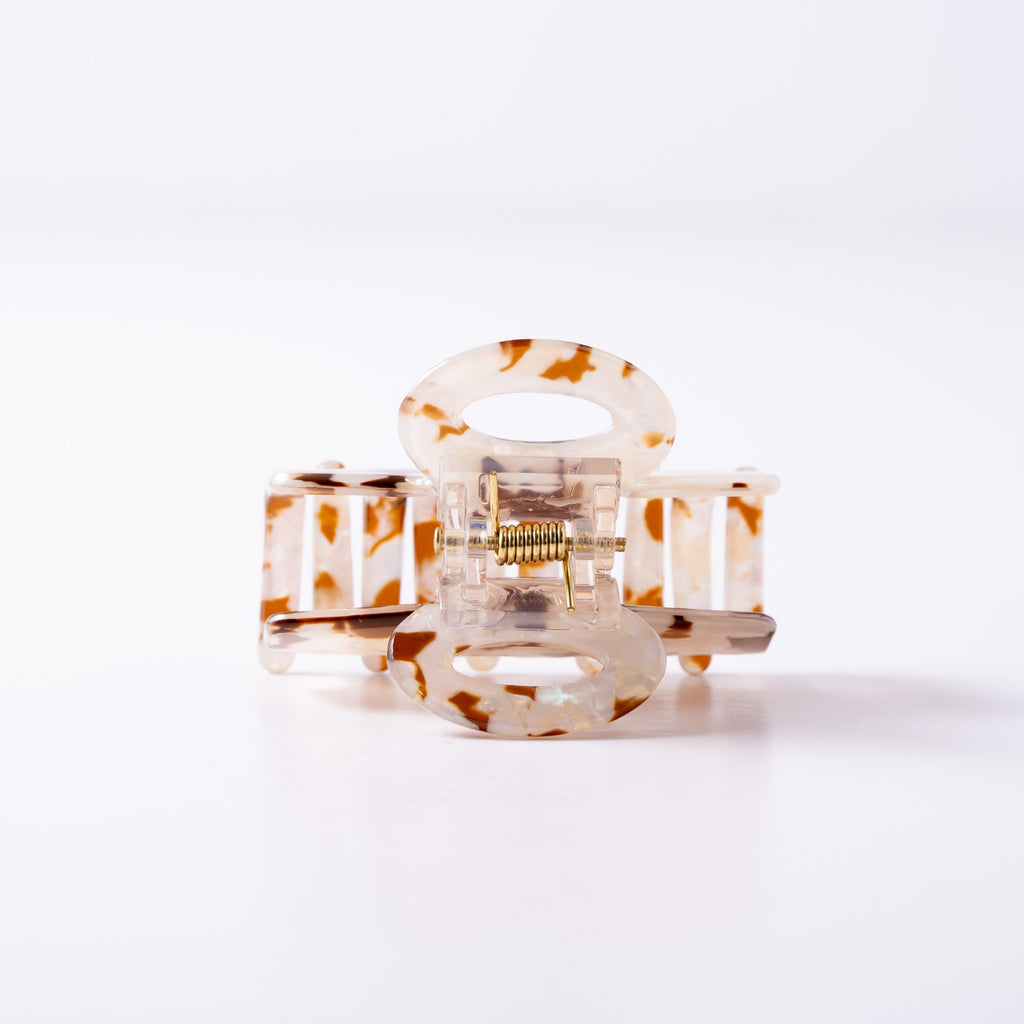 Pearl Loop Classic Claw Clip