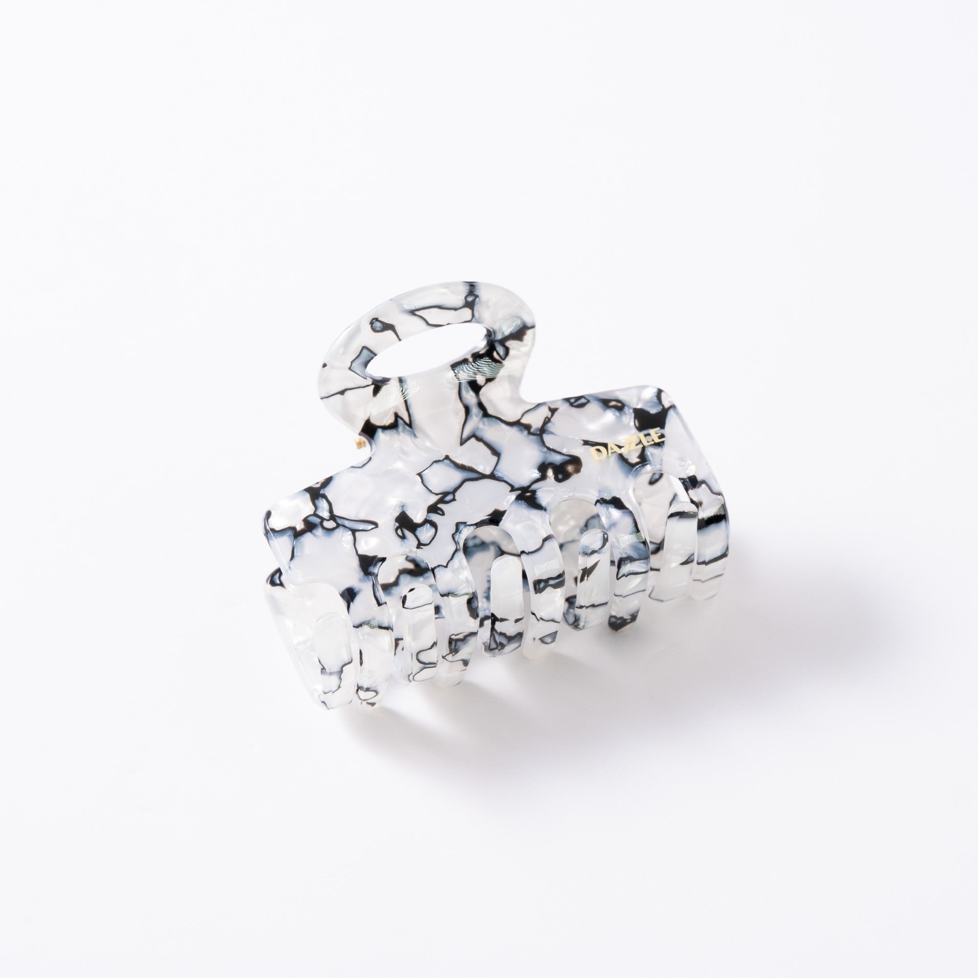 Pearl Loop Classic Claw Clip