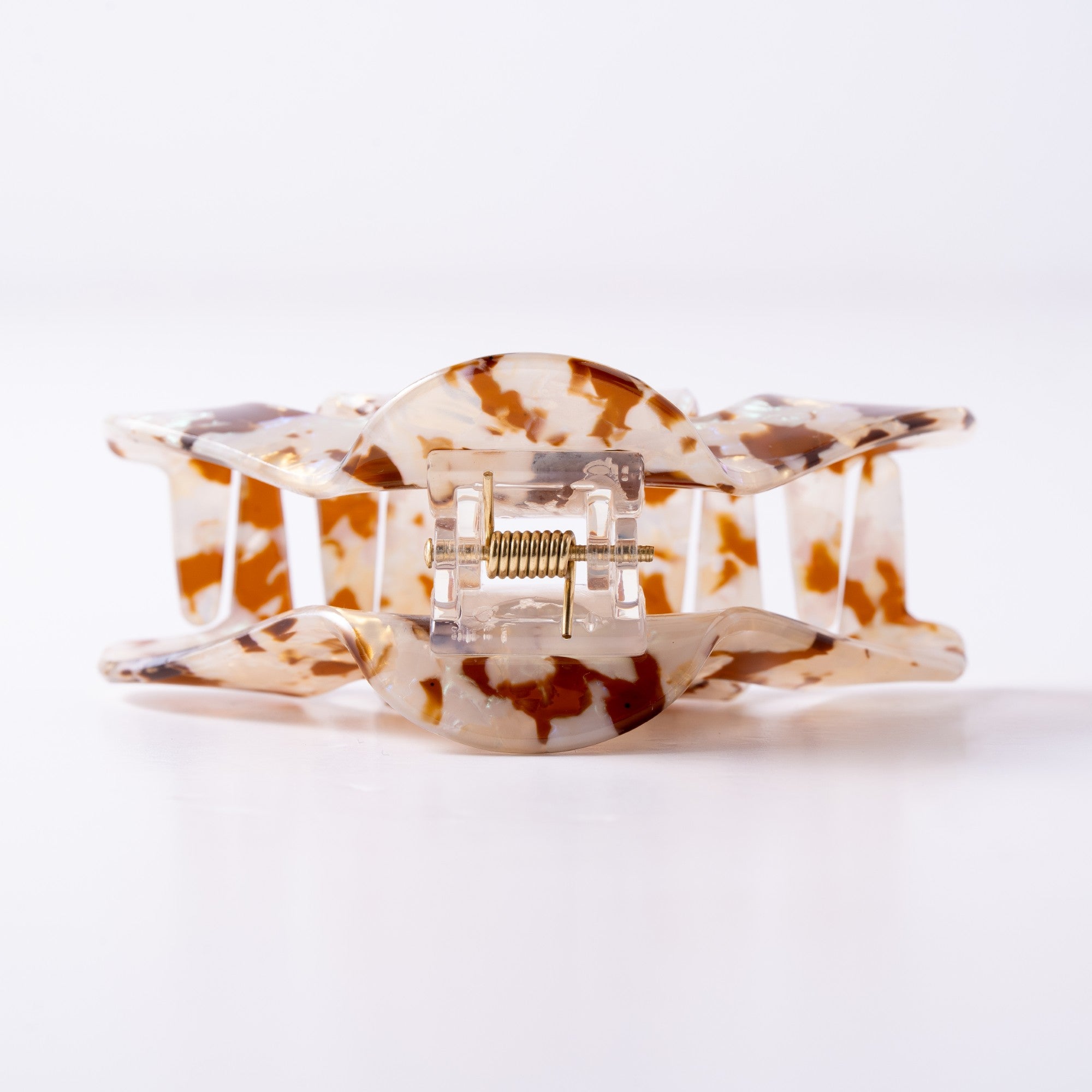 Ivory Wave Hair Claw Clip