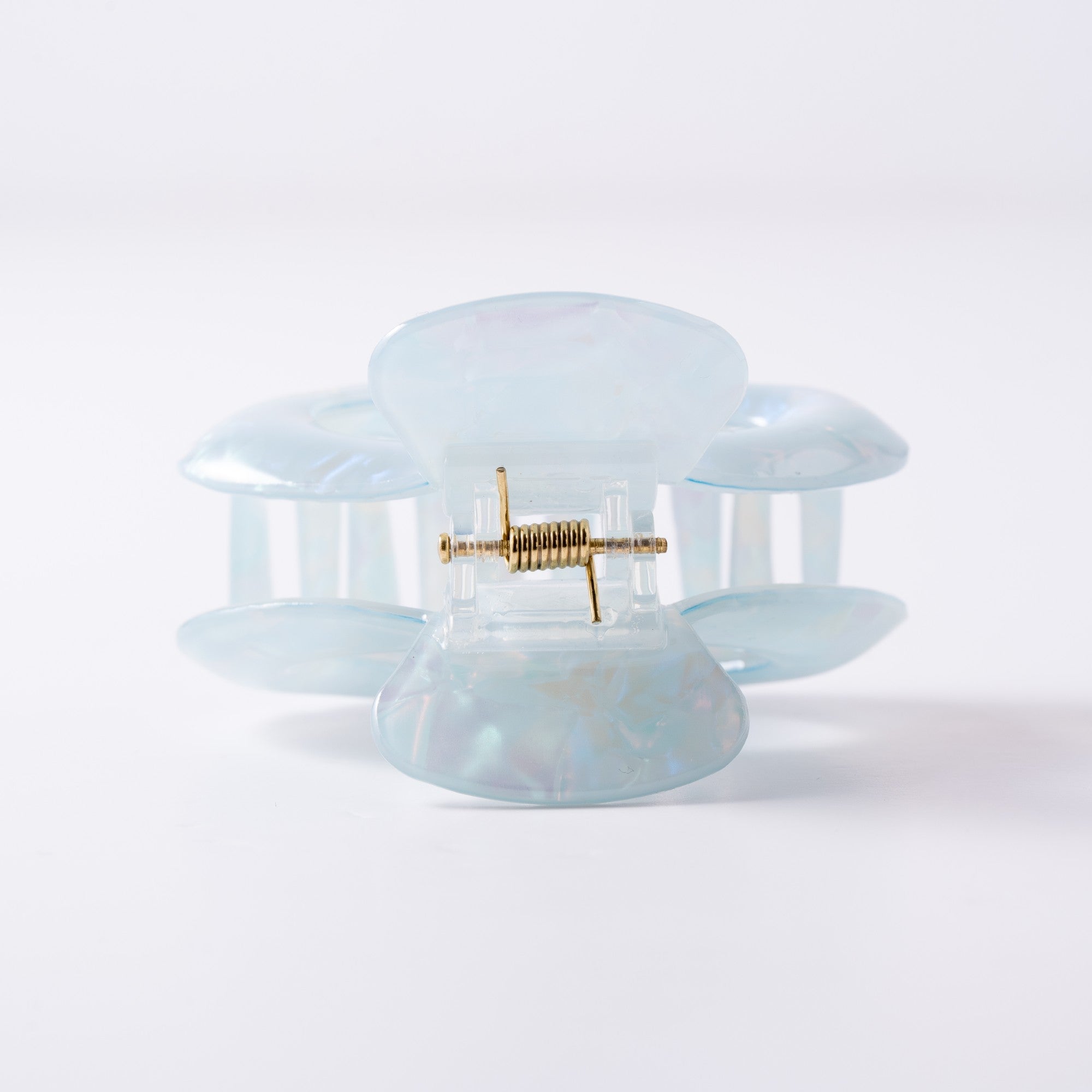 Pearl Luxe Claw Clip