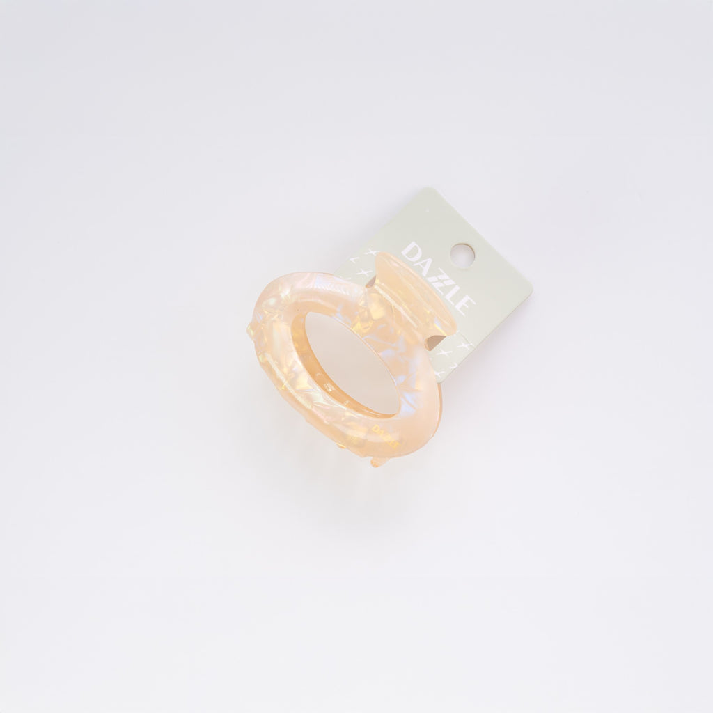 Pearl Luxe Claw Clip