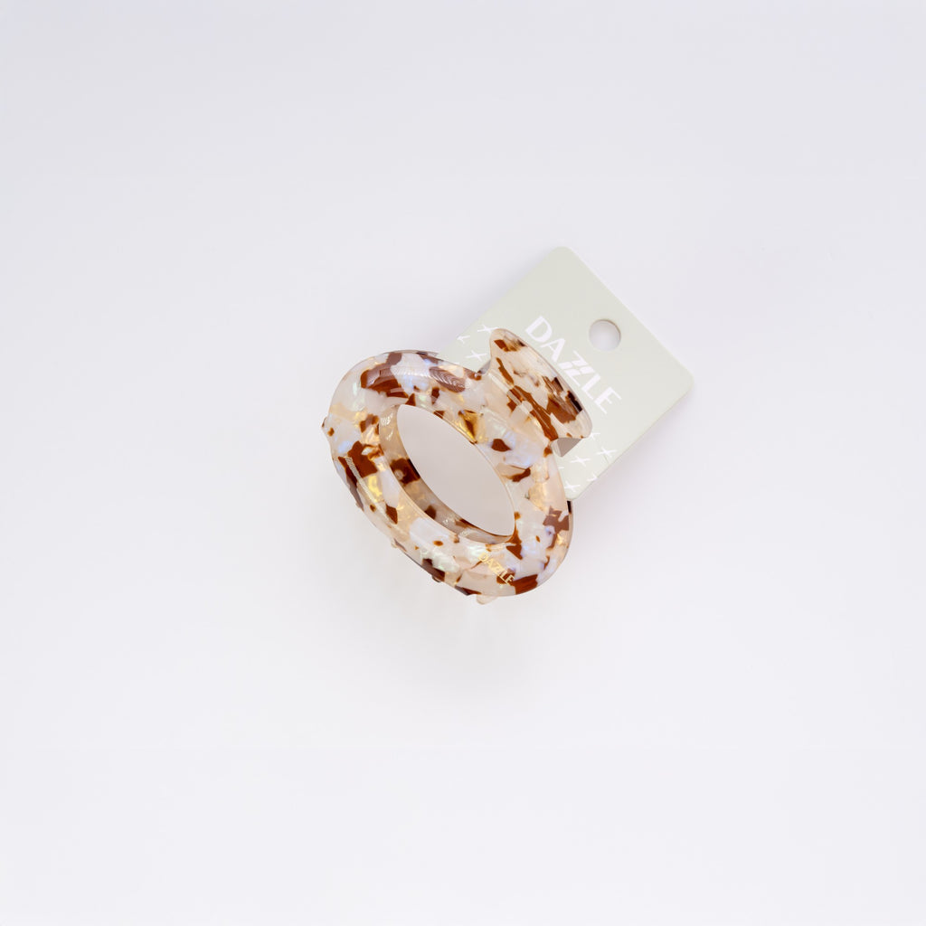Pearl Luxe Claw Clip