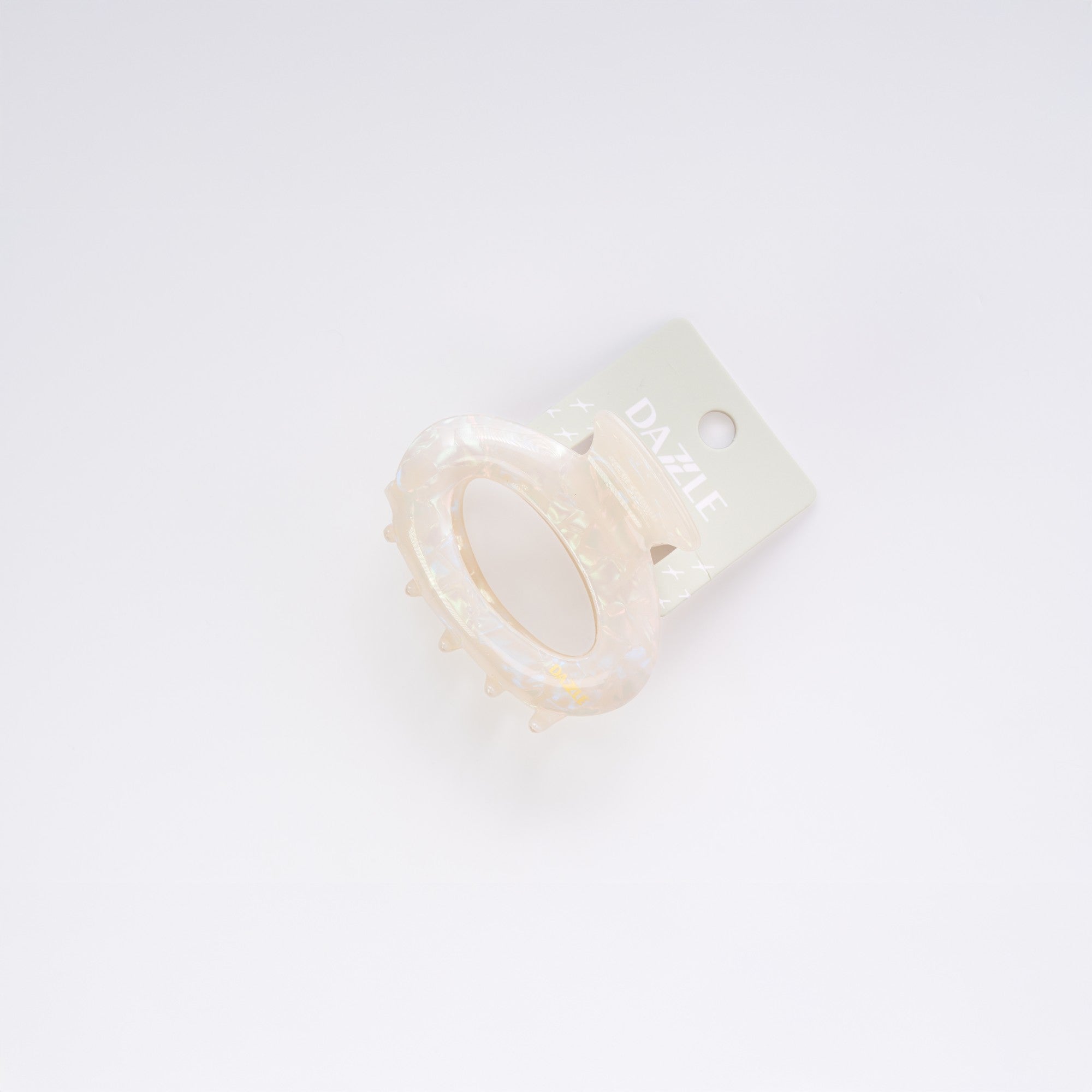 Pearl Luxe Claw Clip
