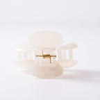 Pearl Luxe Claw Clip