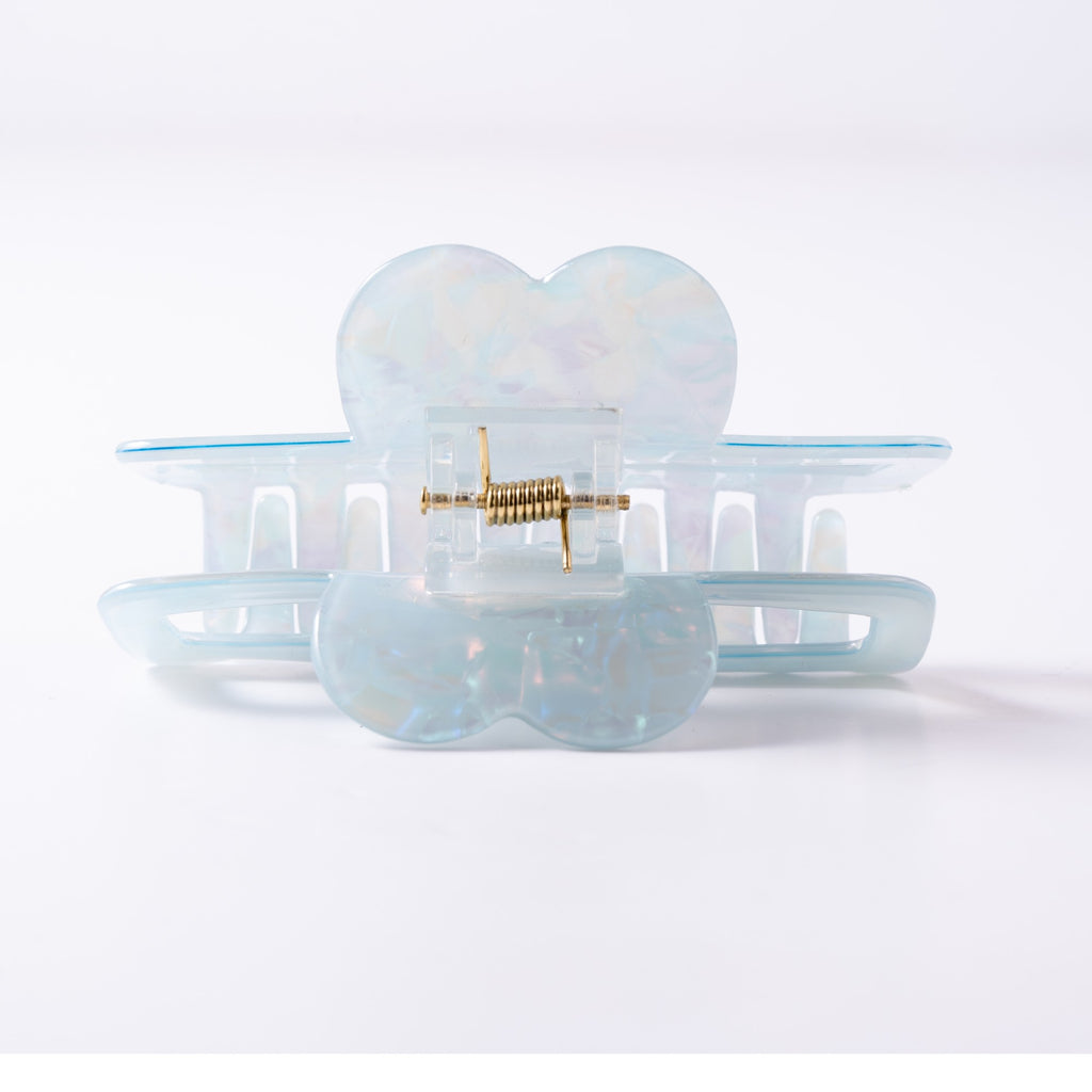 Pearl Heart Claw Clip