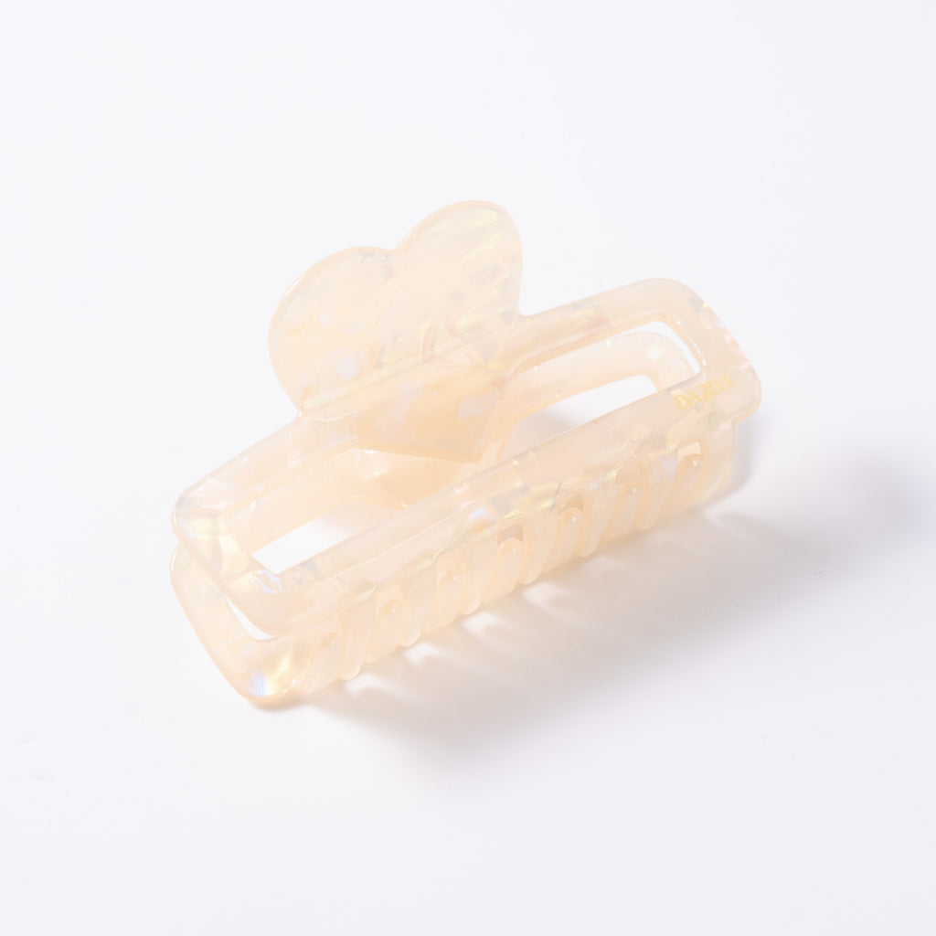 Pearl Heart Claw Clip