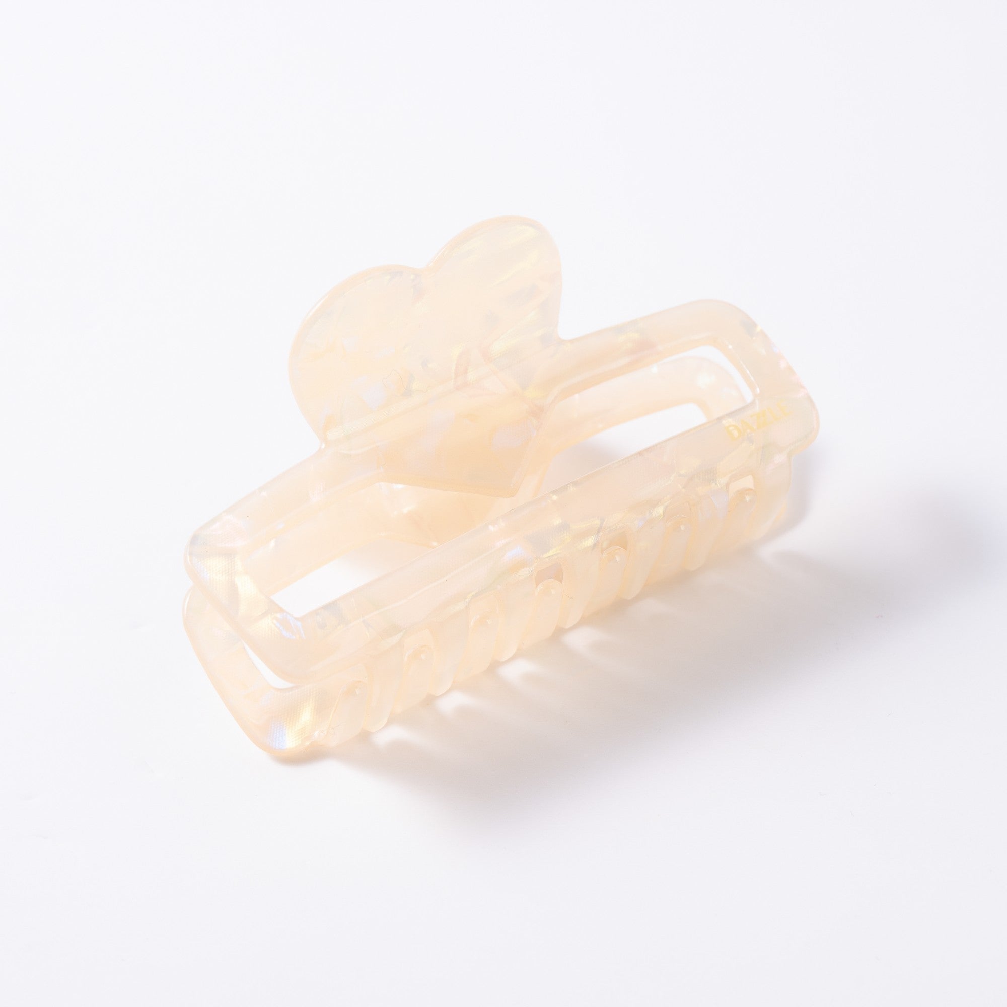Pearl Heart Claw Clip