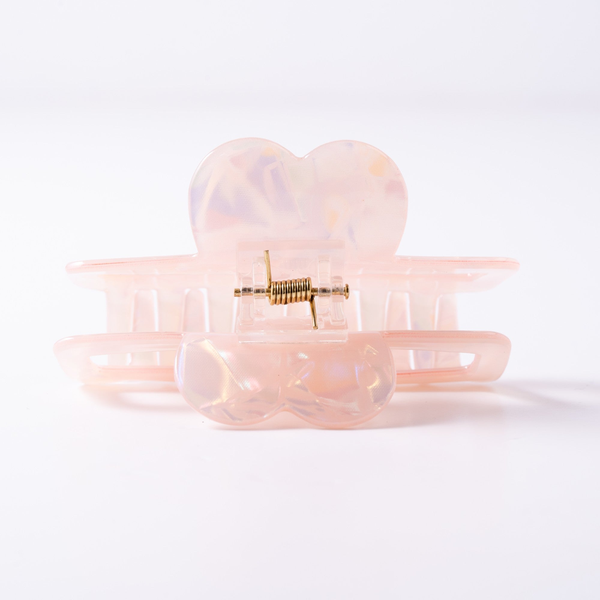 Pearl Heart Claw Clip