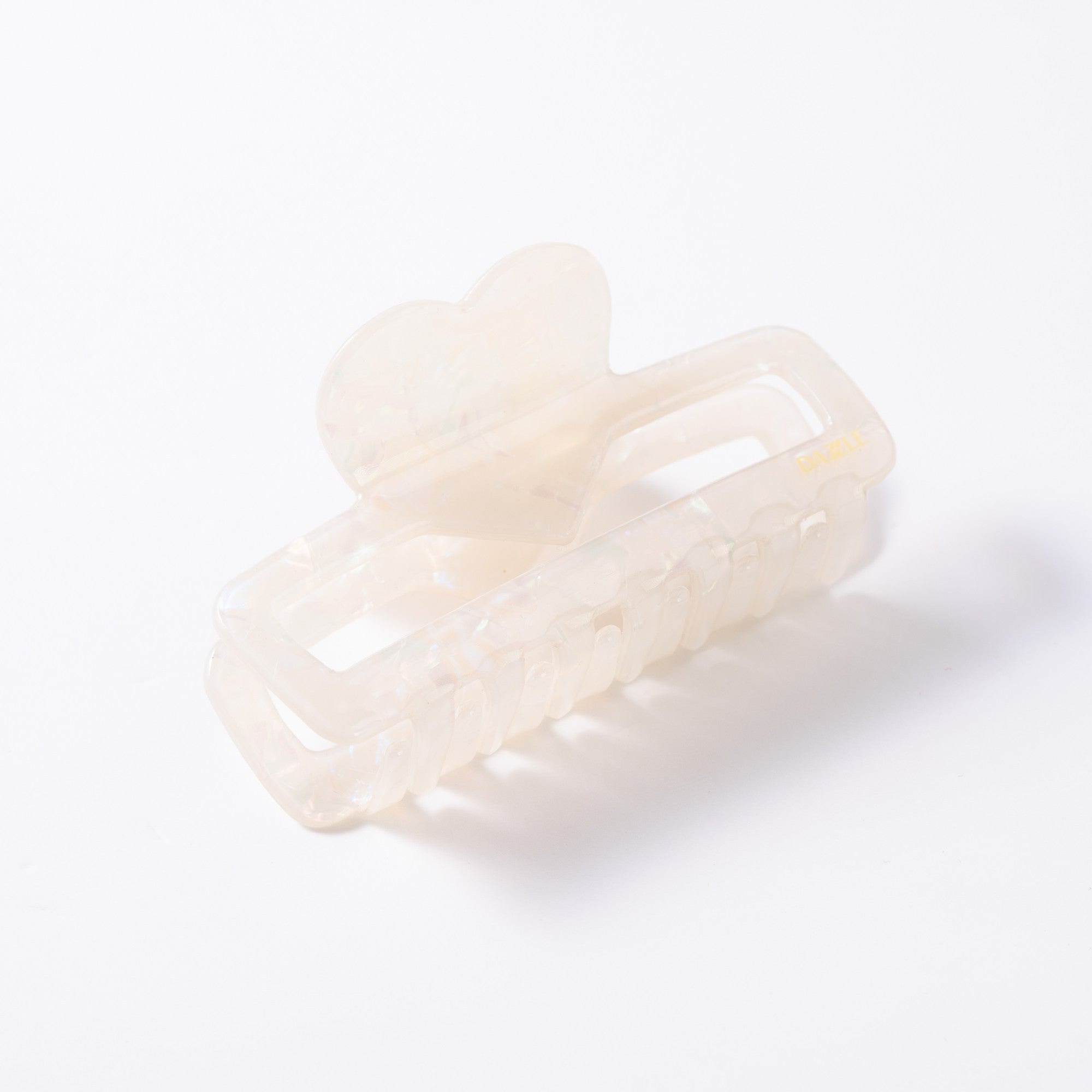 Pearl Heart Claw Clip