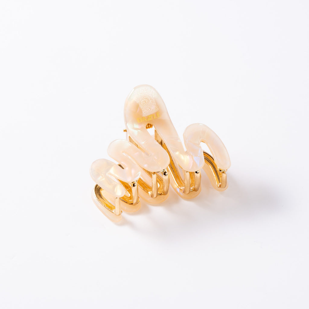Pearl Wave Claw Clip