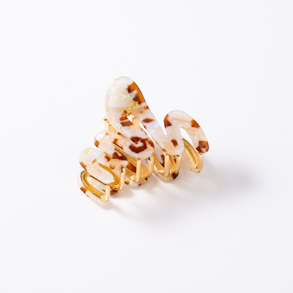Pearl Wave Claw Clip