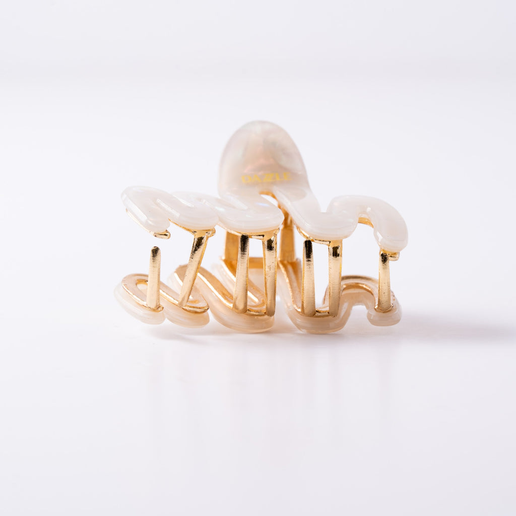 Pearl Wave Claw Clip