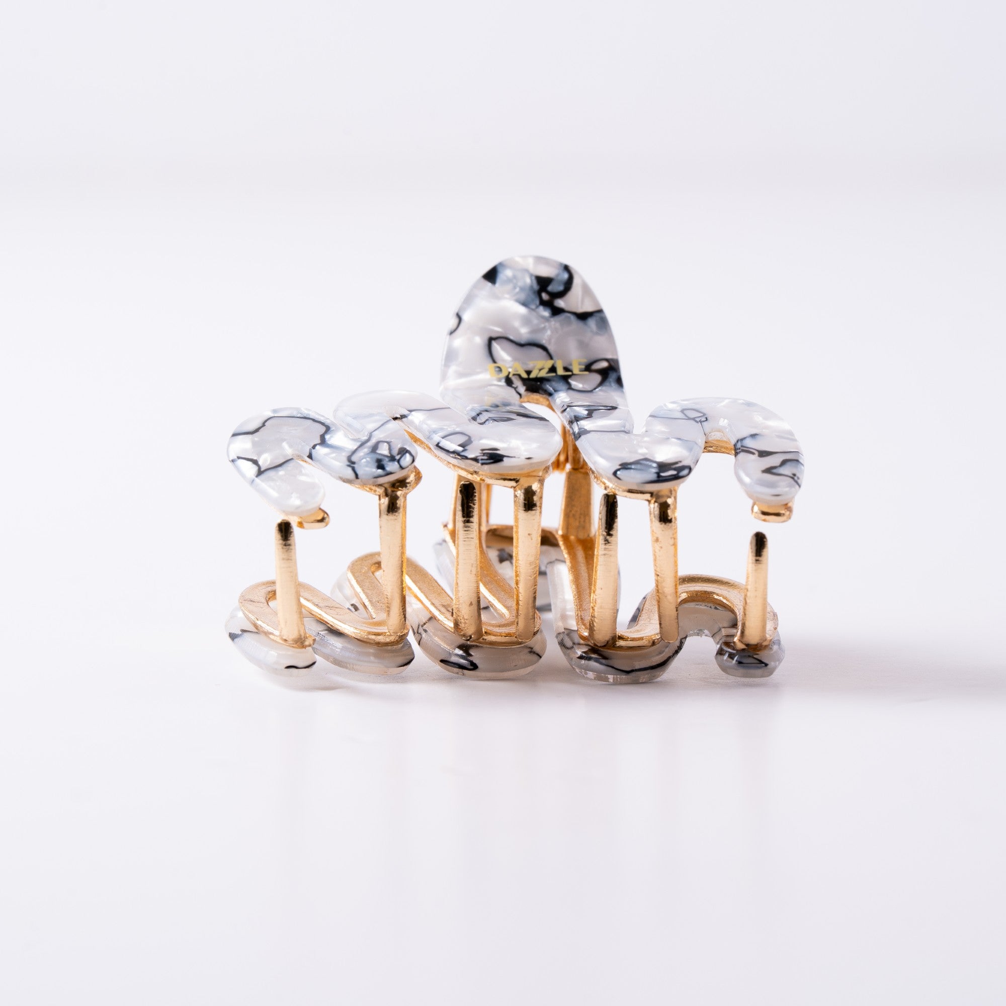 Pearl Wave Claw Clip