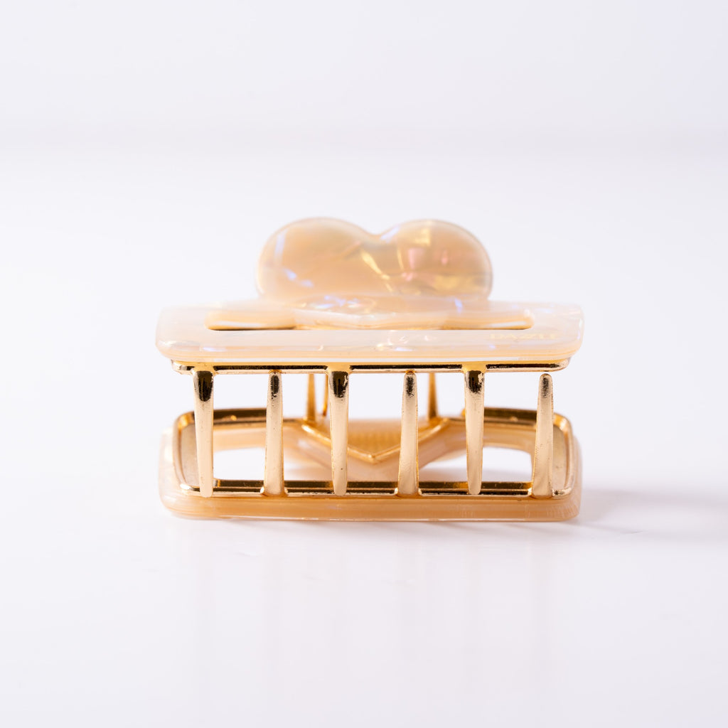 Pearl Heart Luxe Claw Clip