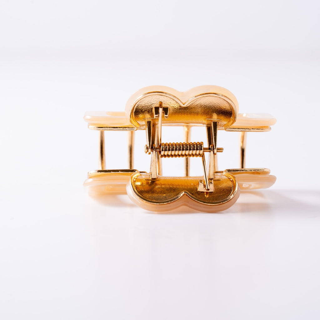 Pearl Heart Luxe Claw Clip