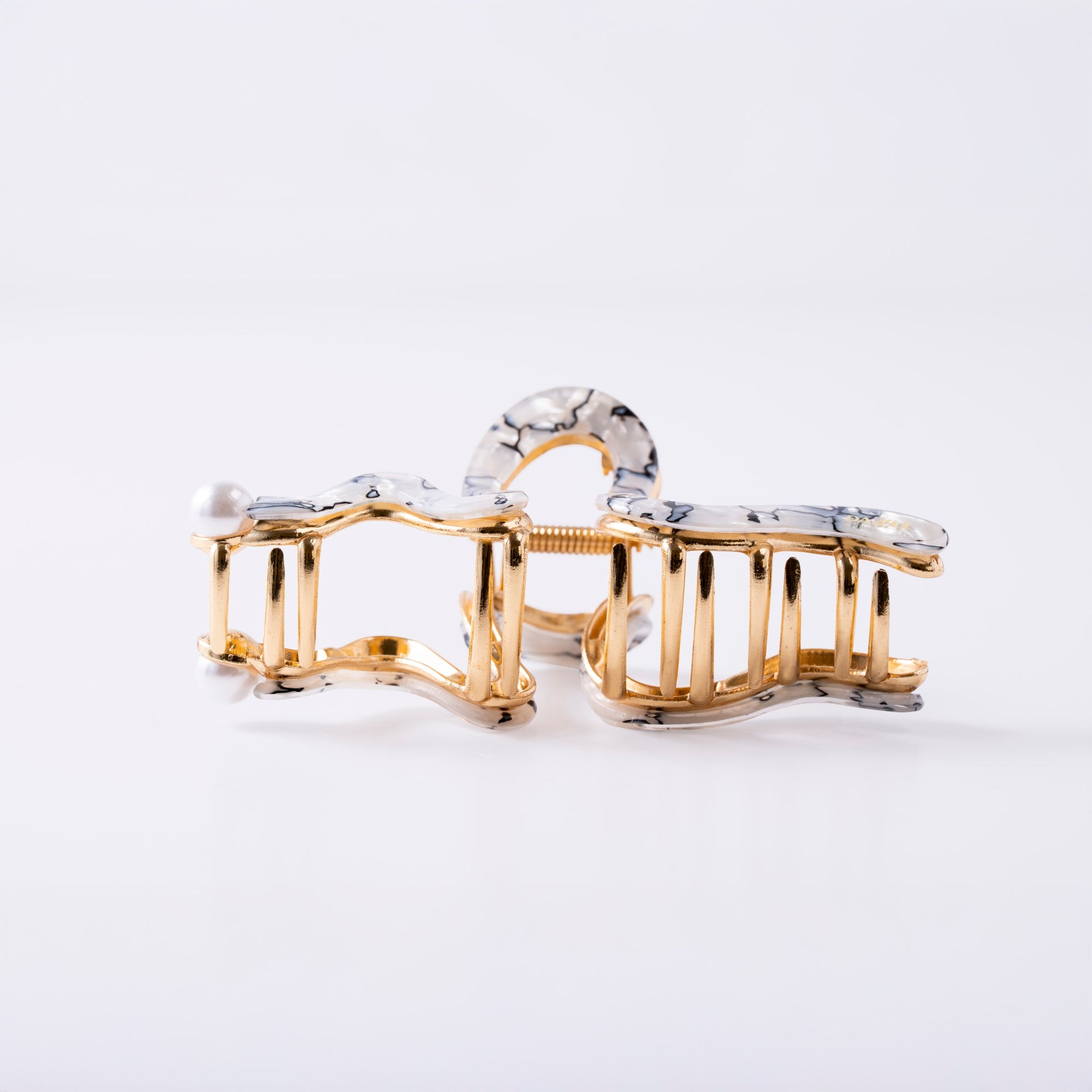 Pearl Wave Luxe Clip