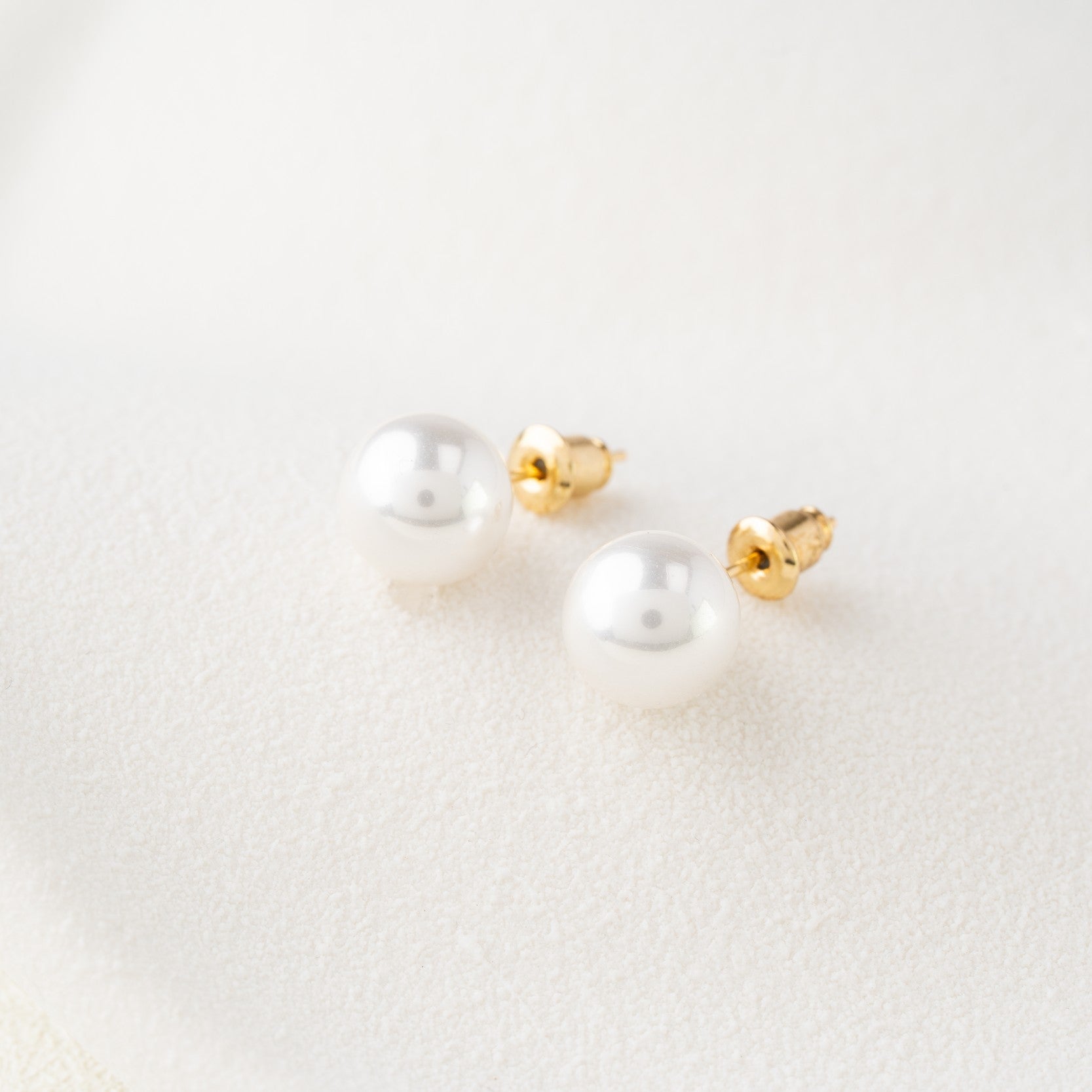 Classic Pearl Stud Earrings
