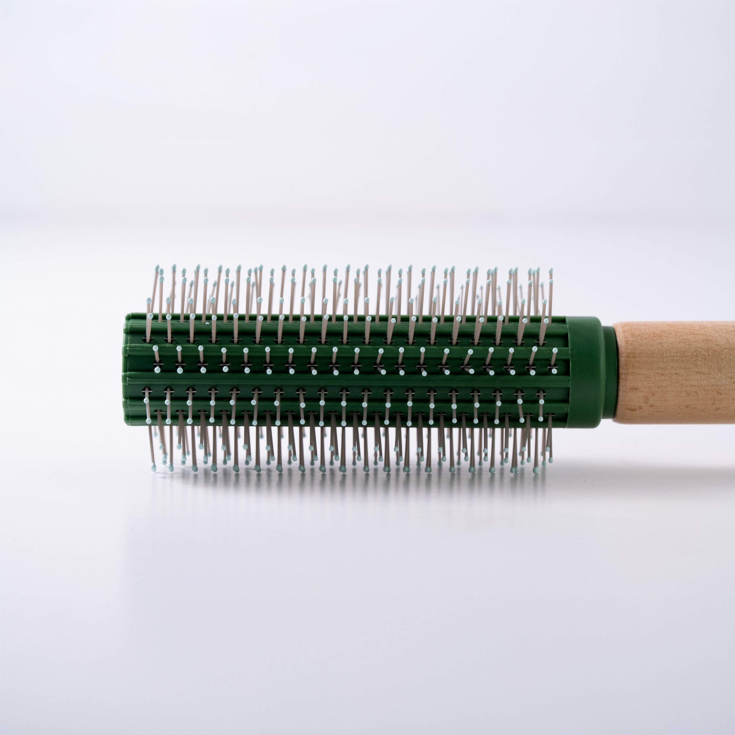 Round Barrel Styling Brush with Wooden Handle