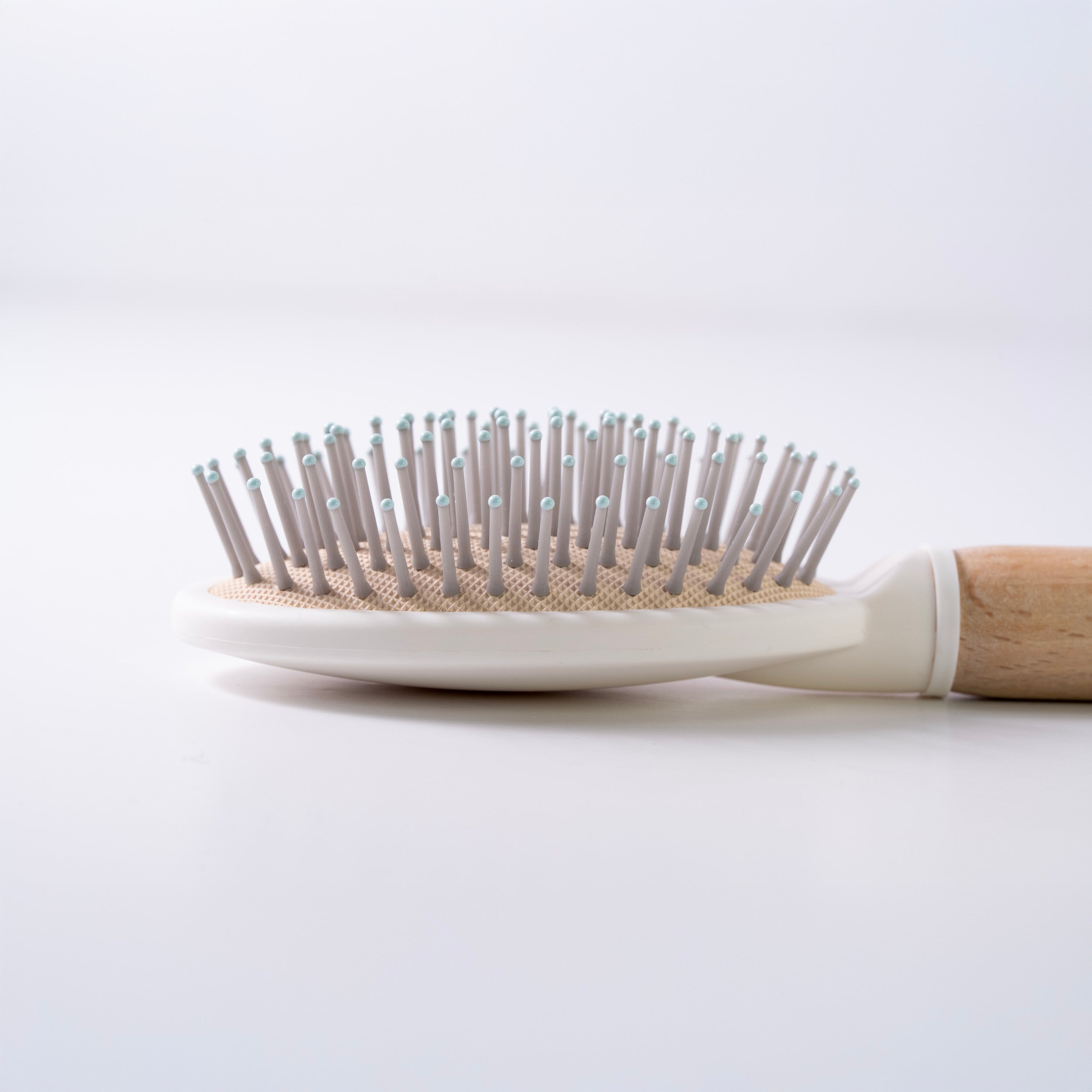 Wooden Handle Detangling Hair Brush